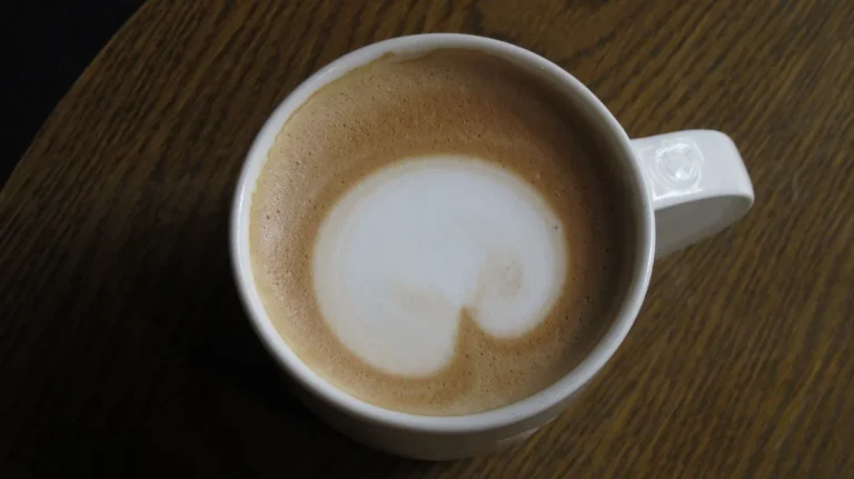 Much Caffeine Latte – how much caffeine is in a latte starbucks homemade more