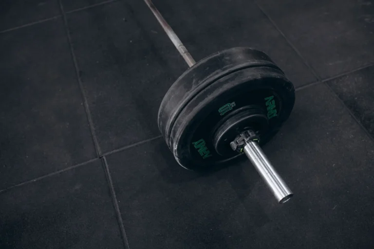 Much Barbell Weigh – how much does a barbell weigh every bar type explained